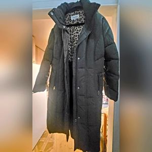 Barely worn Calvin Klein hooded puffer coat